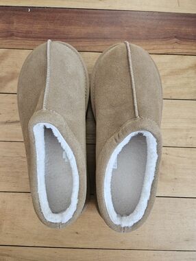 NWOT Target/ Auden Womens Kaya Cozy Faux Suede Slippers